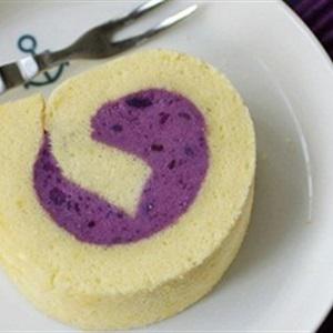 Cách làm bánh bông lan cuộn khoai