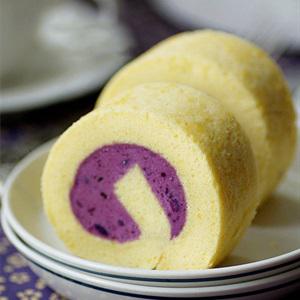 Cách làm bánh bông lan cuộn khoai