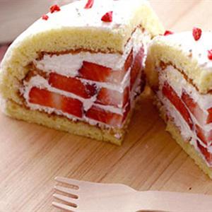 Cách làm bánh bông lan dâu tây