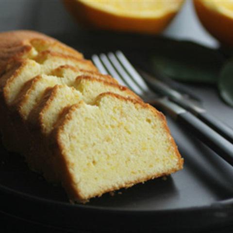 Cách làm bánh bông lan hương cam