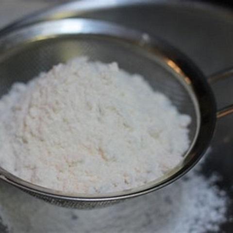 Cách làm bánh bông lan mật ong