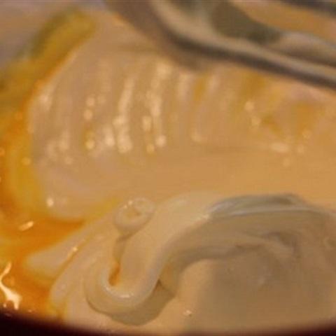 Cách làm bánh bông lan mật ong