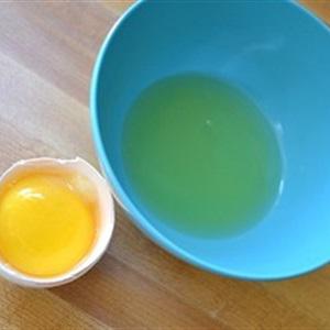 Cách làm bánh bông lan nho khô