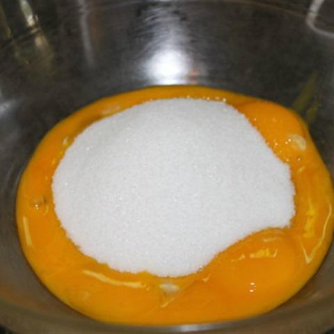 Cách làm bánh bông lan phô mai cho sinh nhật