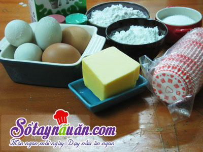 Bánh bông lan trứng muối mặn ngọt mà lại ngon