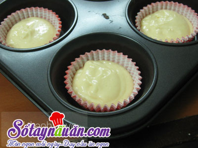 Bánh bông lan trứng muối mặn ngọt mà lại ngon