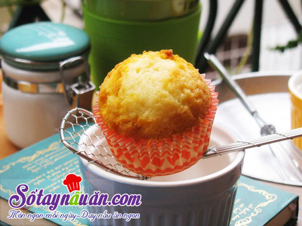 Bánh bông lan trứng muối mặn ngọt mà lại ngon