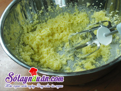 Bánh bông lan trứng muối mặn ngọt mà lại ngon