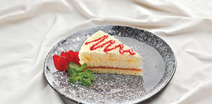 Bánh bông lan xốt dâu mayonnaise