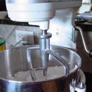 Cách làm bánh bột lọc lá chuối