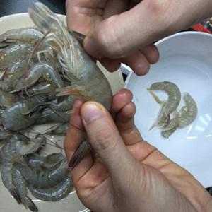 Cách làm bánh bột lọc nhân tôm thịt