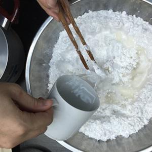 Cách làm bánh bột lọc nhân tôm thịt