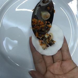 Cách làm bánh bột lọc nhân tôm thịt