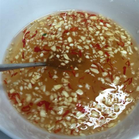 Cách làm bánh bột lọc nhân tôm thịt