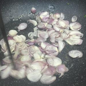 Cách làm bánh bột lọc nhân tôm thịt