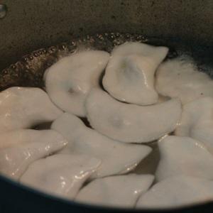 Cách làm bánh bột lọc nhân tôm