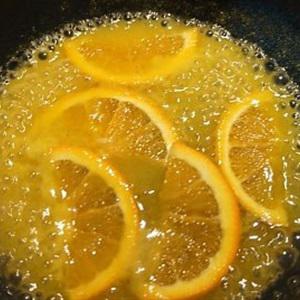 Cách làm bánh bột mì sốt cam