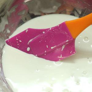 Cách làm bánh bột năng 3 màu