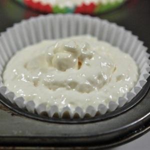 Cách làm bánh cà chua bi mini