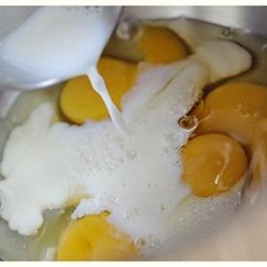 Cách làm bánh cà chua