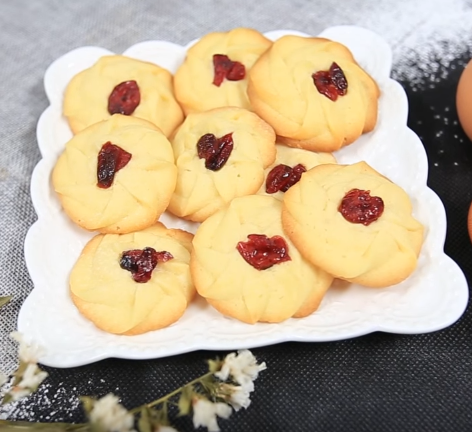 Bánh cà rốt chiên giòn nóng hổi khiến ai ăn cũng phải xuýt xoa