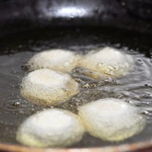 Cách làm bánh cam chiên