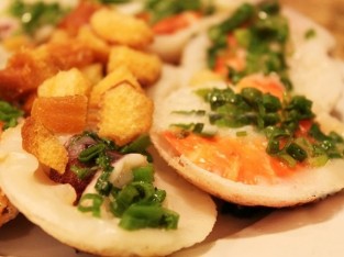 Bánh căn hải sản