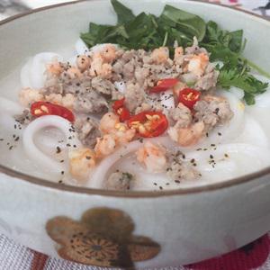 Cách làm bánh canh bột gạo nước cốt dừa