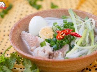 Bánh canh cá lóc