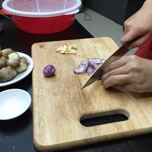 Cách làm bánh canh cua