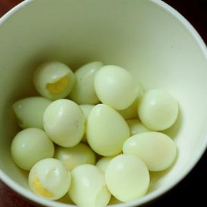 Cách làm bánh canh trứng cút