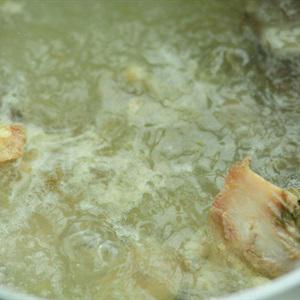 Cách làm bánh canh trứng cút