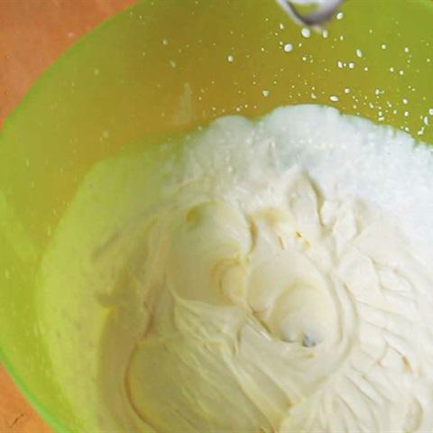 Cách làm bánh cầu vòng không cần lò nướng