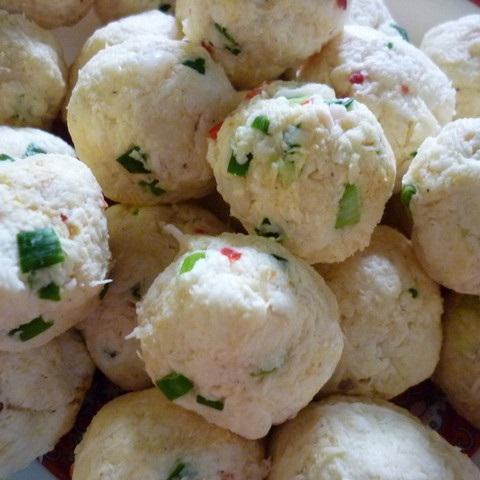 Cách làm bánh cay nhân tôm