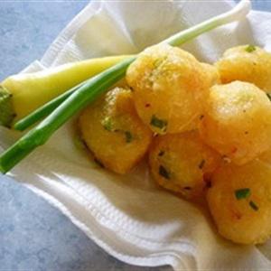 Cách làm bánh cay nhân tôm