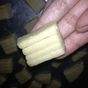 Cách làm bánh chiên mật ong