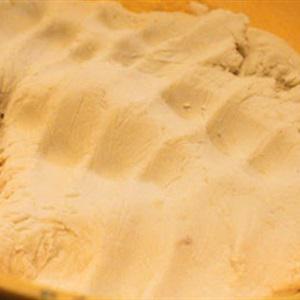 Cách làm bánh chiên nhân mặn