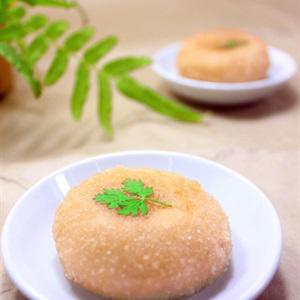 Cách làm bánh chiên nhân thịt mặn