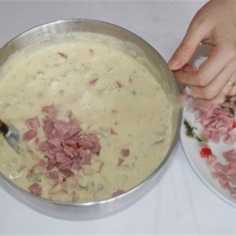 Cách làm bánh chiên nhân thịt xông khói