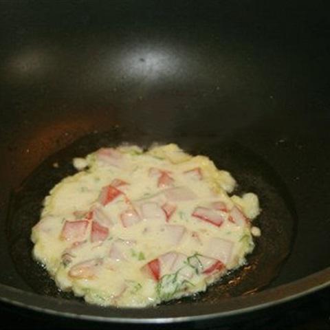 Cách làm bánh chiên nhân thịt xông khói