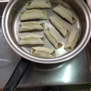 Cách làm bánh chiên nhân thịt