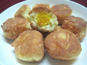 Bánh chiên trứng muối