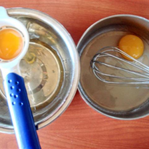 Cách làm bánh chiffon cho mùa giáng sinh