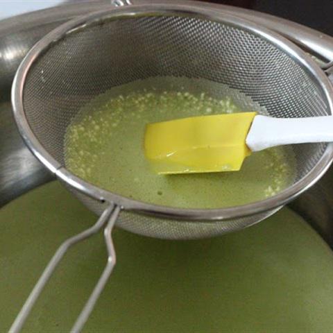 Cách làm bánh chiffon lá dứa