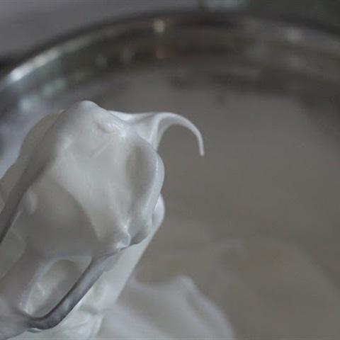 Cách làm bánh chiffon lá dứa