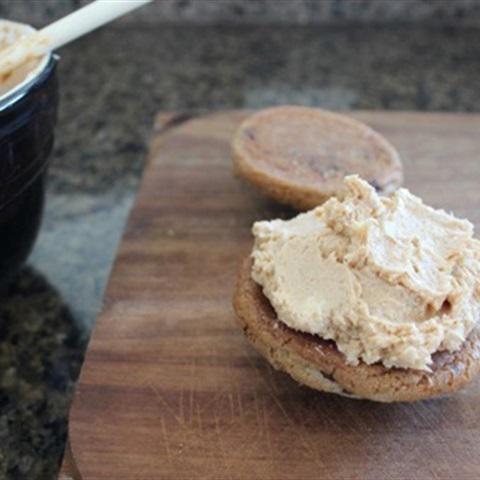 Cách làm bánh chocolate kẹp phô mai