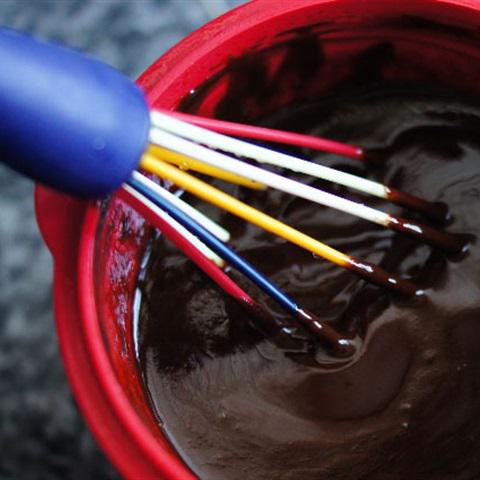 Cách làm bánh chocolate nhân thập cẩm