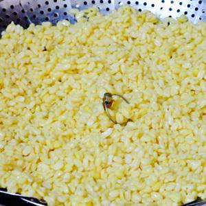 Cách làm bánh chưng cốm đón Tết