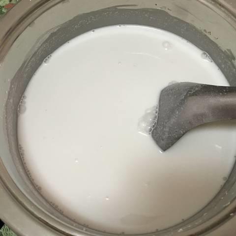 Cách làm bánh chuối chín hấp