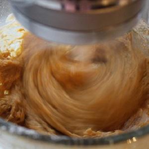 Cách làm bánh chuối khoai lang nướng